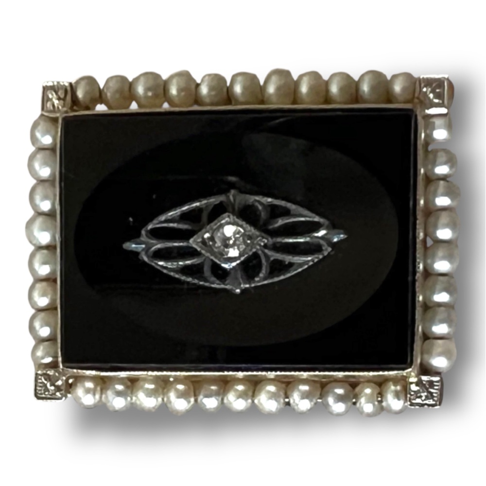 Edwardian 14K Gold Onyx, Seed Pearl, & Old European Cut Diamond Mourning Brooch - Picture 4 of 9